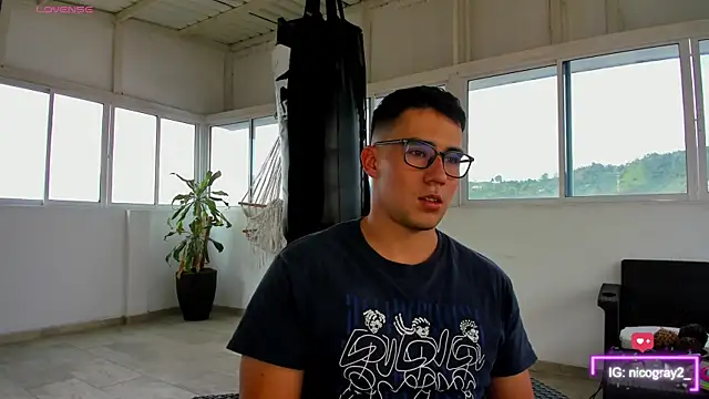 owengray2n online show from 03/16/25, 09:47