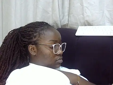 Sexy racy rebel  online show from 02/19/26, 09:33