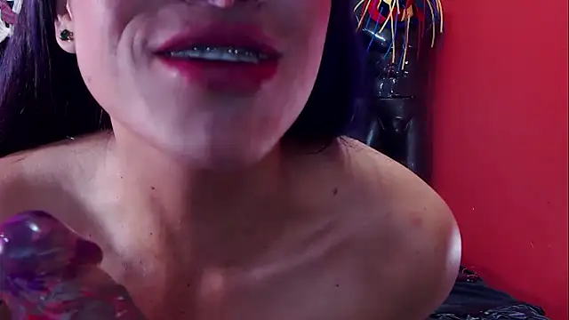 Hannamariana online show from 02/11/25, 01:41