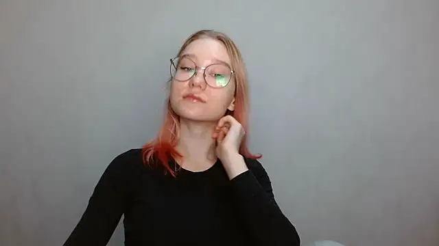 cindi hot online show from 12/15/24, 09:03