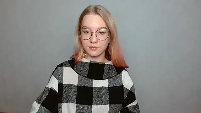 cindi hot online show from 12/28/24, 12:35