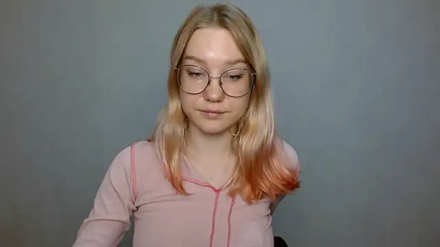 cindi hot online show from 01/12/25, 12:44