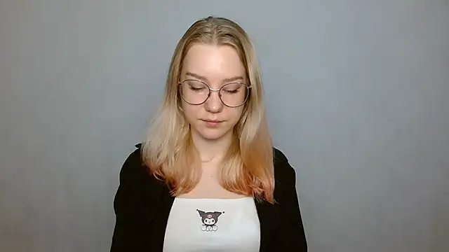 cindi hot online show from 01/21/25, 10:19