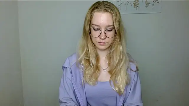 cindi hot online show from 10/10/25, 12:59