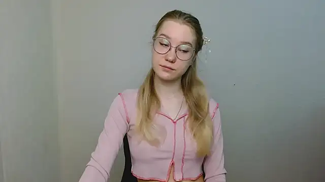 Snapshot of cindi_hot chatting on 01/10/26, 11:56 cindi hot online show from 01/10/26, 11:56