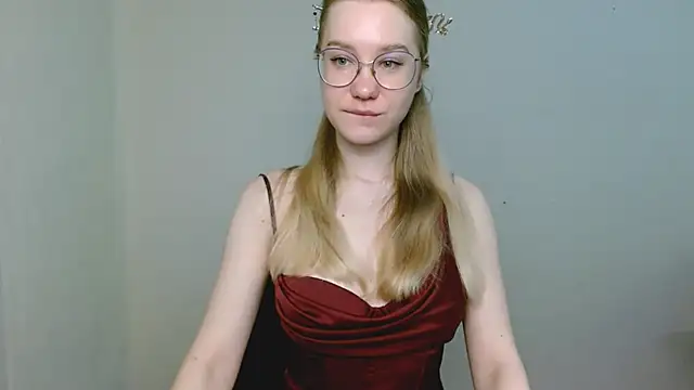 Snapshot of cindi_hot chatting on 03/12/26, 11:05 cindi hot online show from 03/12/26, 11:05