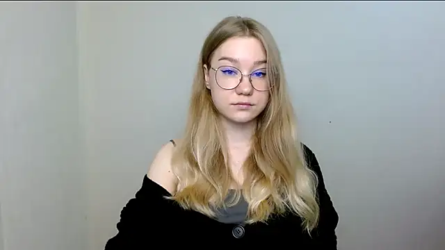 Snapshot of cindi_hot chatting on 05/01/26, 12:32 cindi hot online show from 05/01/26, 12:32