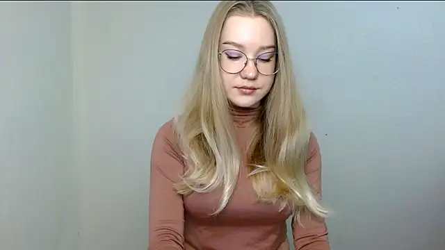 Snapshot of cindi_hot chatting on 05/29/26, 09:51 cindi hot online show from 05/29/26, 09:51