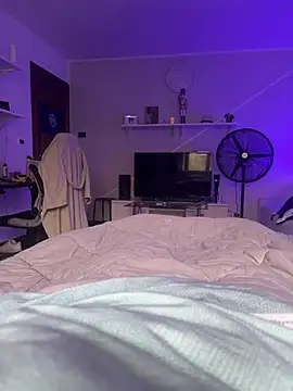 1ninefellababy online show from 02/22/25, 09:34