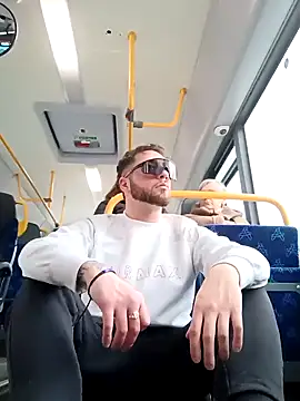 1ninefellababy online show from 03/09/25, 12:53