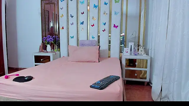 AnyelaGitanaMature online show from 10/04/25, 01:47