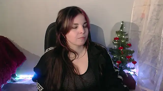 Snapshot of Saya_sweet chatting on 12/13/24, 09:30 Saya sweet online show from 12/13/24, 09:30