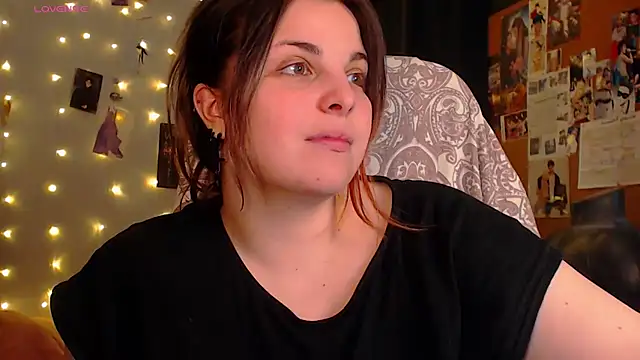 Snapshot of Saya_sweet chatting on 10/03/25, 04:20 Saya sweet online show from 10/03/25, 04:20