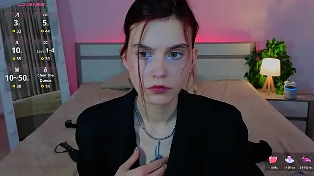 SusieMorris online show from 11/10/25, 09:41