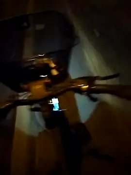 Snapshot of KidoXVII chatting on 12/10/24, 01:22 KidoXVII online show from 12/10/24, 01:22