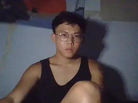 Snapshot of ZHIIz chatting on 10/05/25, 03:21 ZHIIz online show from 10/05/25, 03:21