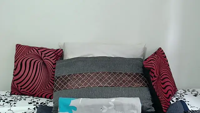 Snapshot of massiveme38 chatting on 11/18/25, 11:36 massiveme38 online show from 11/18/25, 11:36