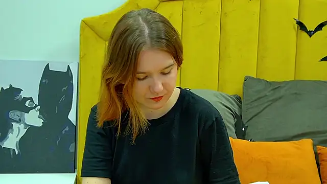 LessySmith online show from 10/27/25, 04:22