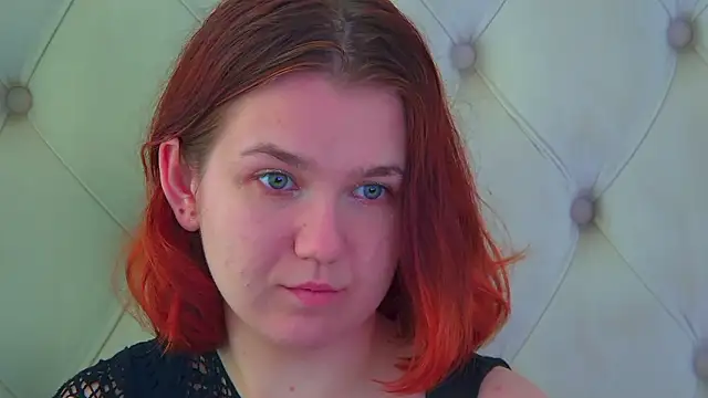 Snapshot of LessySmith chatting on 03/09/26, 05:33 LessySmith online show from 03/09/26, 05:33