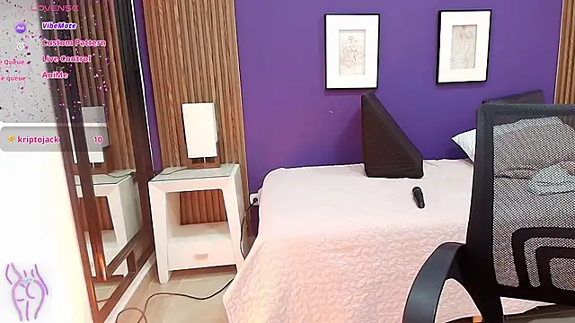 Snapshot of alina_martinelli chatting on 01/25/25, 04:13 alina martinelli online show from 01/25/25, 04:13