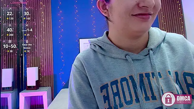 Snapshot of alina_martinelli chatting on 03/21/25, 11:55 alina martinelli online show from 03/21/25, 11:55