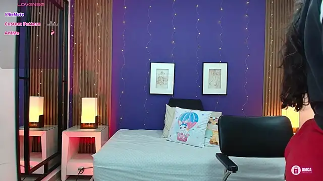 Snapshot of alina_martinelli chatting on 10/07/25, 11:29 alina martinelli online show from 10/07/25, 11:29