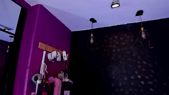 Alexa Slave online show from 11/07/25, 09:26