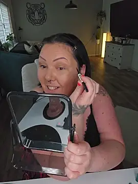 -BonnieBlack- online show from 01/08/26, 07:32