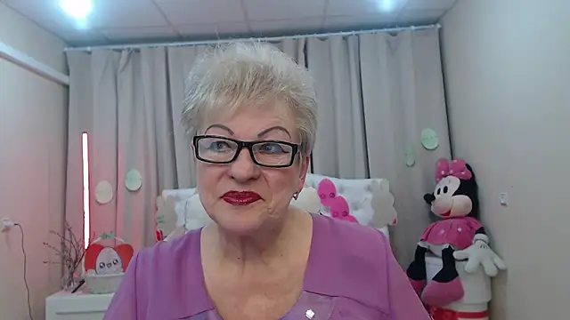 KayleSmoll online show from 04/07/26, 07:03