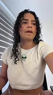 cinnamon rosa online show from 01/12/26, 07:52