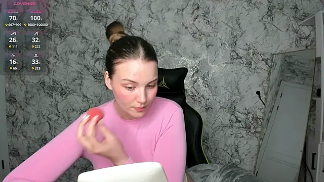 Snapshot of DeniRicchii chatting on 04/09/26, 06:57 DeniRicchii online show from 04/09/26, 06:57