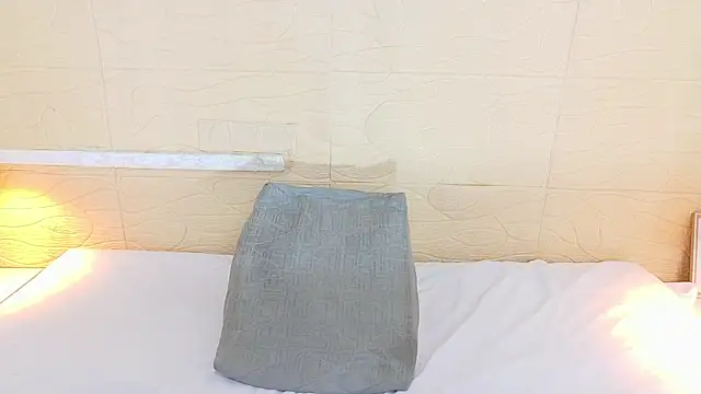 Snapshot of Shamiraa_moore chatting on 03/15/25, 07:48 Shamiraa moore online show from 03/15/25, 07:48