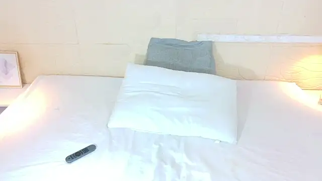 Snapshot of Shamiraa_moore chatting on 10/01/25, 08:26 Shamiraa moore online show from 10/01/25, 08:26