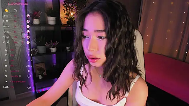 sensualily online show from 09/18/25, 03:58