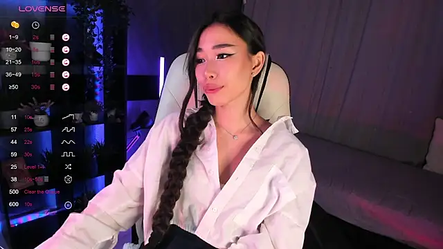 sensualily online show from 11/06/25, 03:35