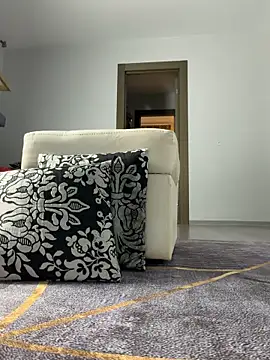 Snapshot of -RIVIERA- chatting on 11/26/25, 06:25 -RIVIERA- online show from 11/26/25, 06:25