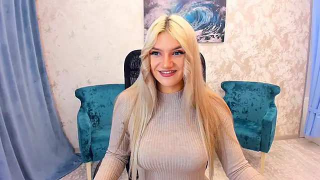 Snapshot of SelenaeMoore chatting on 01/10/25, 11:33 SelenaeMoore online show from 01/10/25, 11:33