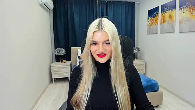 Snapshot of SelenaeMoore chatting on 01/11/25, 07:38 SelenaeMoore online show from 01/11/25, 07:38