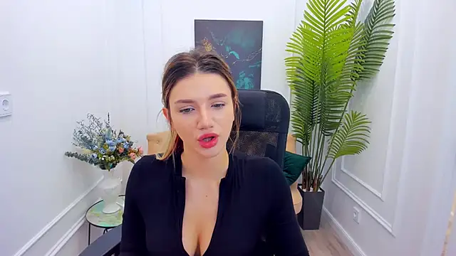 Snapshot of SelenaeMoore chatting on 09/11/25, 03:39 SelenaeMoore online show from 09/11/25, 03:39