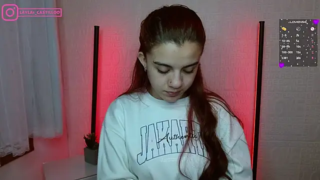 Layla castilloo online show from 01/12/25, 01:05