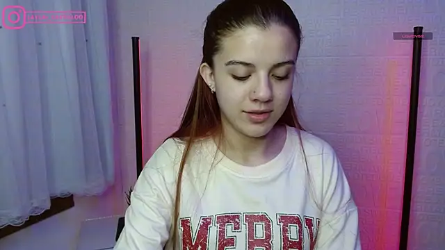 Layla castilloo online show from 01/21/25, 02:05