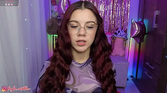 Snapshot of Layla_castilloo chatting on 03/19/26, 06:01 Layla castilloo online show from 03/19/26, 06:01