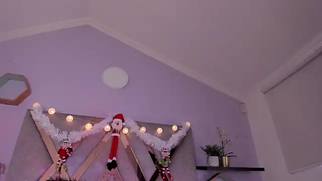 Esteff  o2 online show from 12/26/24, 10:09