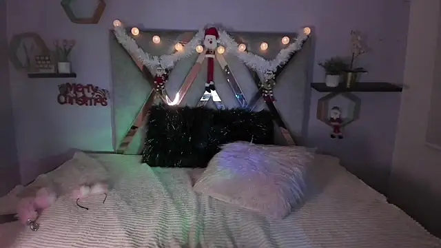 Esteff  o2 online show from 12/27/24, 01:11