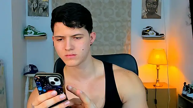 Hazzan Velez online show from 01/26/25, 01:31