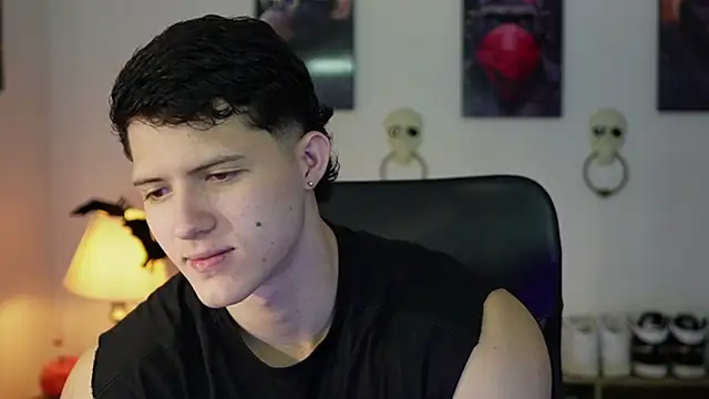 Hazzan Velez online show from 11/07/25, 10:21