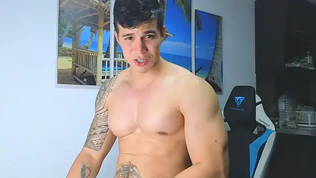 Snapshot of Ethanstill1 chatting on 02/13/25, 03:39 Ethanstill1 online show from 02/13/25, 03:39