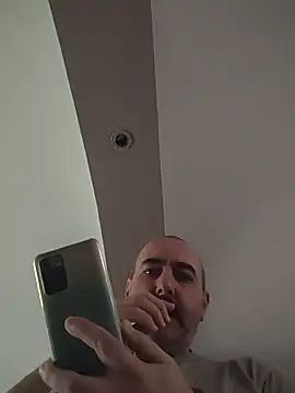 Maryo0001 online show from 02/09/26, 09:24