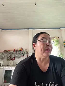 Snapshot of NDith chatting on 03/23/25, 04:05 NDith online show from 03/23/25, 04:05