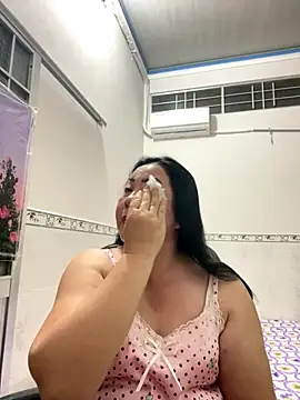 Snapshot of NDith chatting on 09/10/25, 05:35 NDith online show from 09/10/25, 05:35